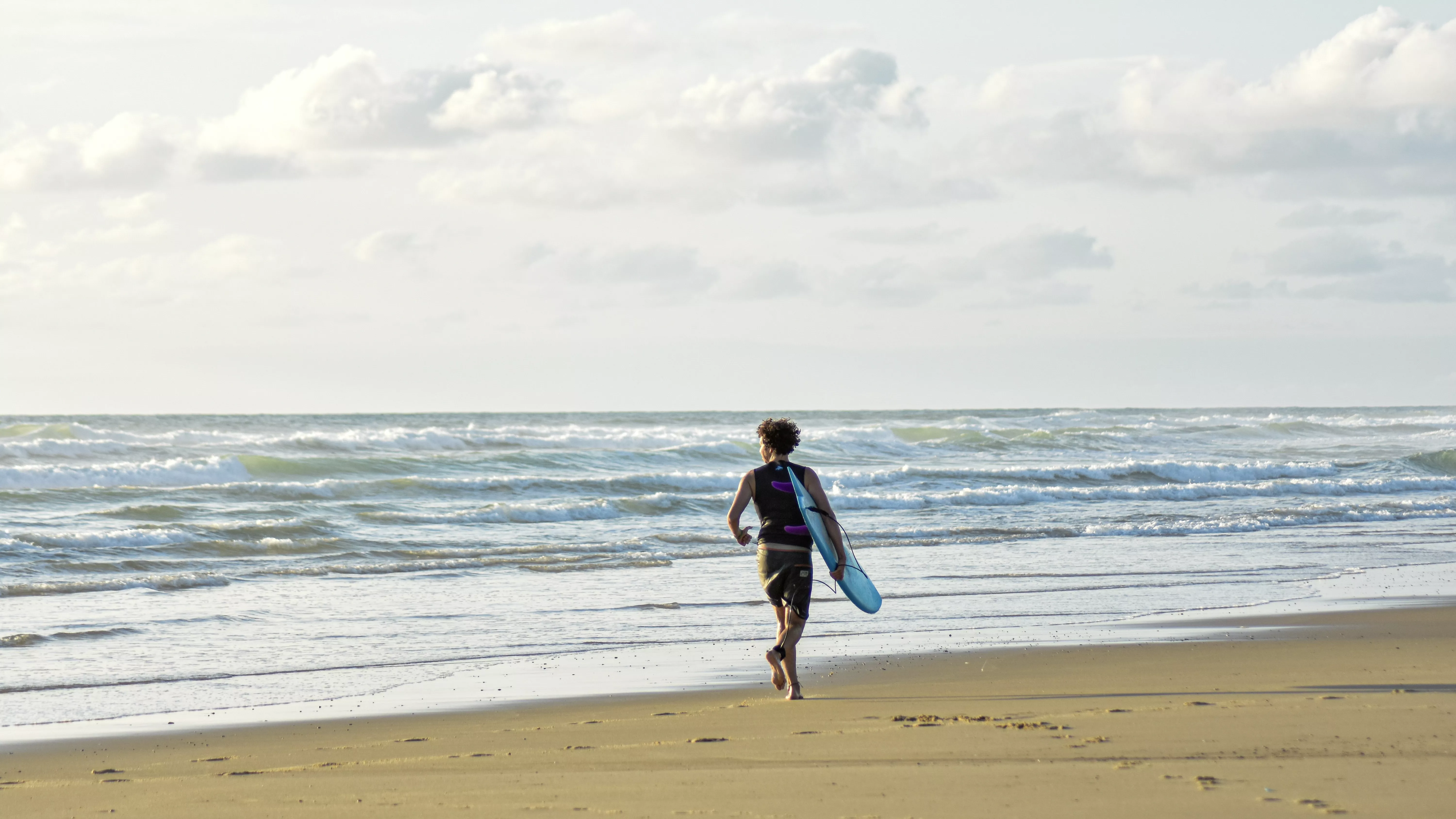 Surfer am Strand